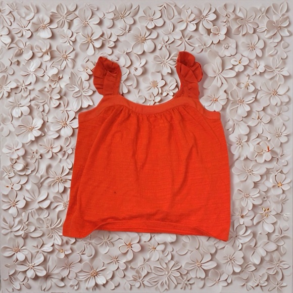 Tops - Cute! Coral colored crop top size medium